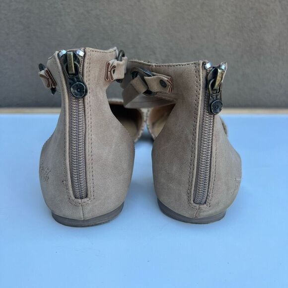 Blowfish Malibu Flats Sandal Womens Size 10 Tan Back Zip Closure Boho Laser Cut - Picture 4 of 9